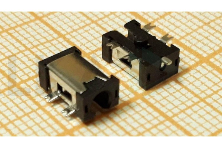 Разъем питания для планшета DC057 под штекер 2.5*0.7mm