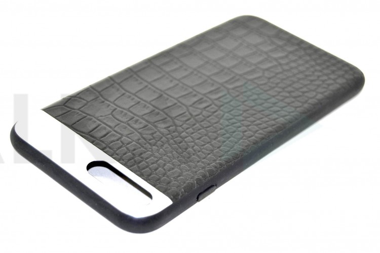 Чехол для iPhone 7 (4.7) кожаный "Под крокодила" с металл. вставкой (черный)