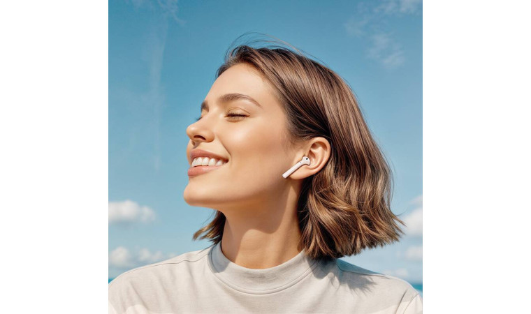 Наушники вакуумные беспроводные BOROFONE BW86 Brocade true wireless BT headset with touch screen (белый) с дисплеем