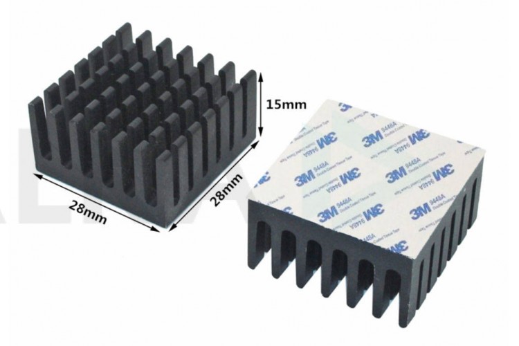 Аллюминиевый радиатор 28х28х15 мм с термоскотчем 3M 9448A