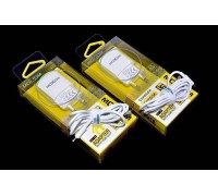Сетевое зарядное устройство USB кабель MicroUSB MOXOM KH-06 2100mAh в упаковке (белый)