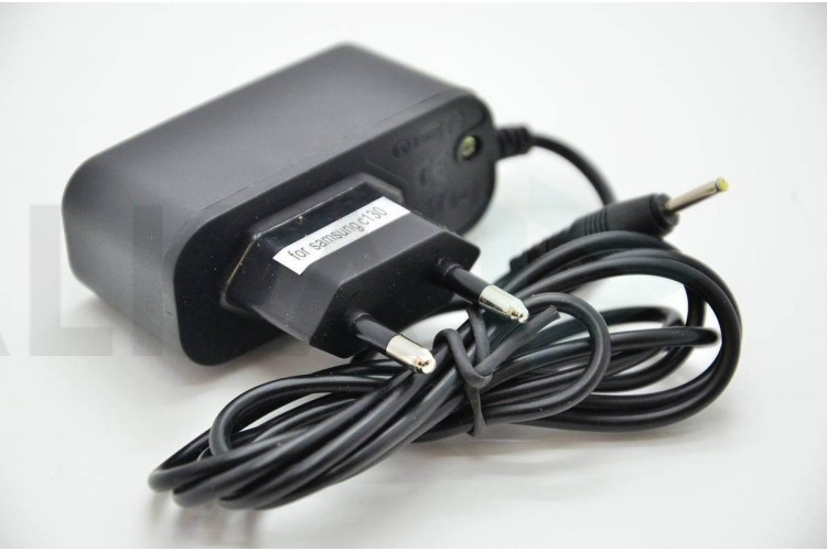 Сетевое зарядное устройство USB Samsung C130 Activ