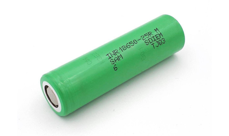Аккумулятор 18650 (2500mAh, 8С) INR18650-25RM Аккумулятор 18650 (2500mAh, 8С) INR18650-25RM