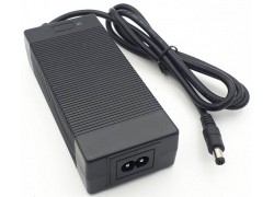 Адаптер питания для электросамокатов для Li-Ion батарей (12.60V 5.0A 5.5*2.1)