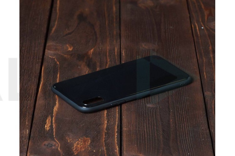 Чехол для iPhone X глянцевый полупрозрачный (черный)