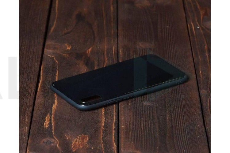 Чехол для iPhone X глянцевый полупрозрачный (черный)
